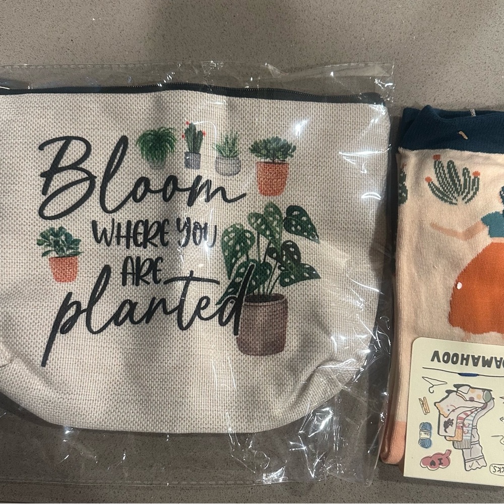 Bloom Where You Are Planted Beige Pouch